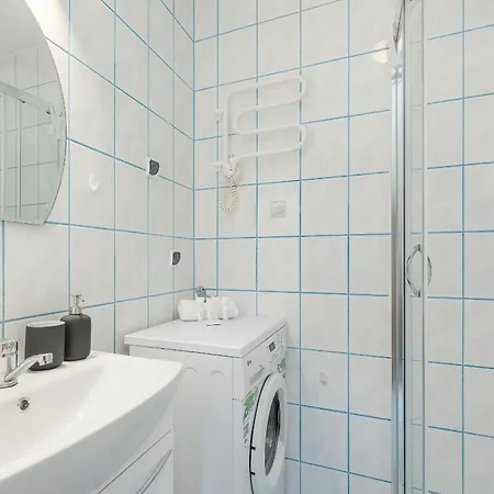 Дом отдыха Beautiful House With A Garden For 6 People In Budzistowo By Renters Колобжег